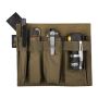 Varustusega täidetud Helikon-Tex Insert Organizer Large organiseerija eestvaade.