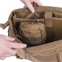 Helikon-Tex MOLLE Adapter Insert 3 paneel paigaldatuna takjavoodriga koti siseküljele.