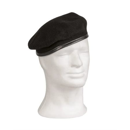 Classic matte black commando beret.