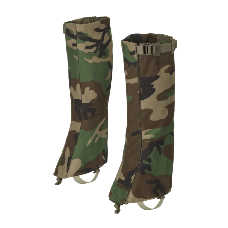 Displaying the Woodland camouflage Snowfall gaiters on a neutral background, highlighting the pattern and fabric finish.