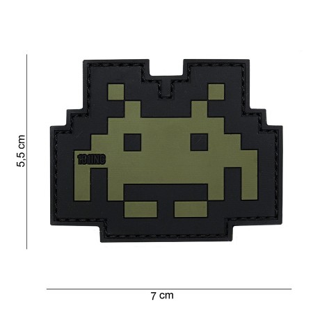 101 INC 3D PVC embleem Space Invader roheline/must